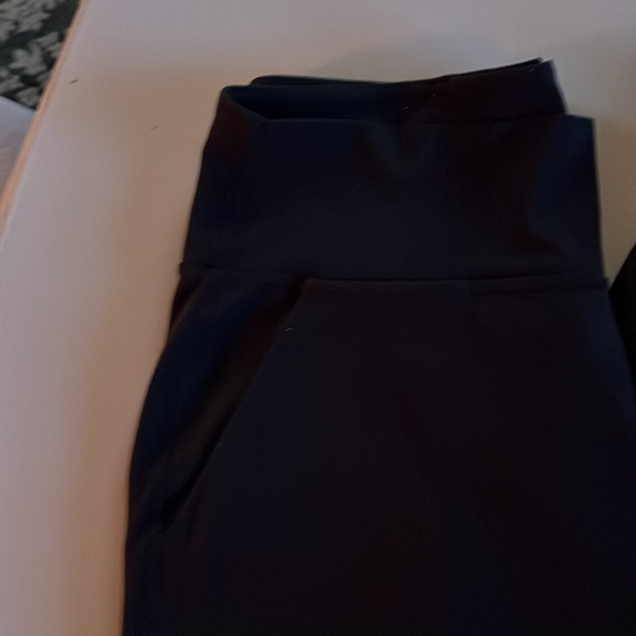 Lululemon Align High-Rise Jogger. Full Length. Size 8. Black. - Picture 3 of 11